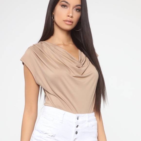 F21 Essentials | Cowl Neck Short Sleeve Top Size Medium - Picture 1 of 6